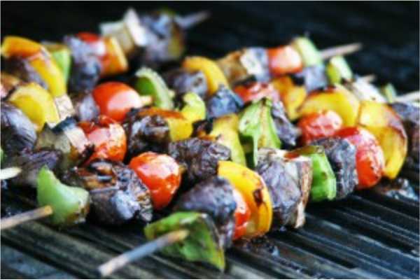 Marinated beef loin, chicken & and shrimp, skewered with bell peppers & red onions, mushrooms and cherry tomatoes